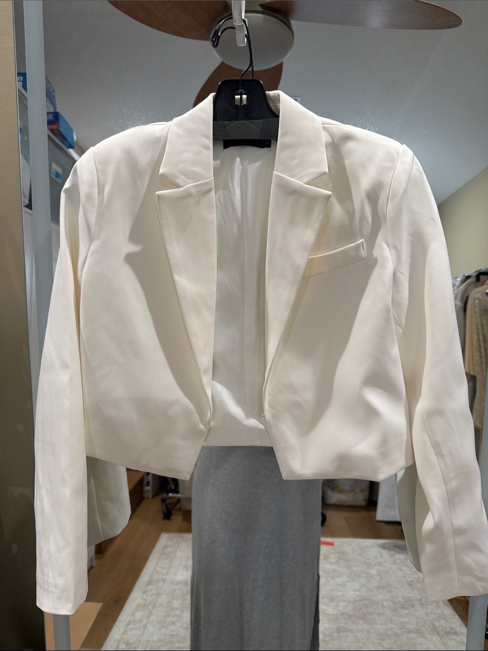 Amazon Cream Cropped Blazer Jacket
